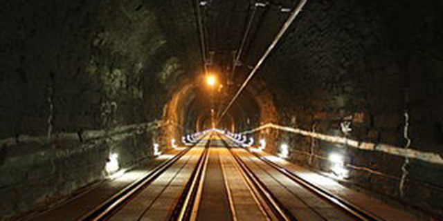 theaustralianlineman tunnel